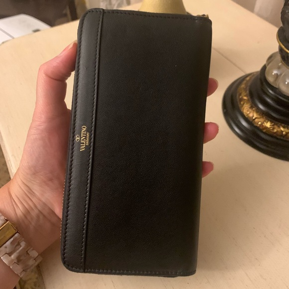 Valentino Garavani wallet - Picture 4 of 16